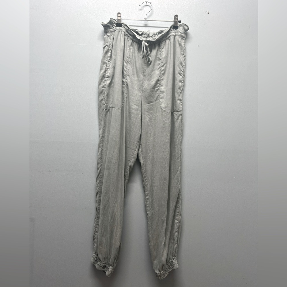 EUC Bella Dahl paper bag waist joggers